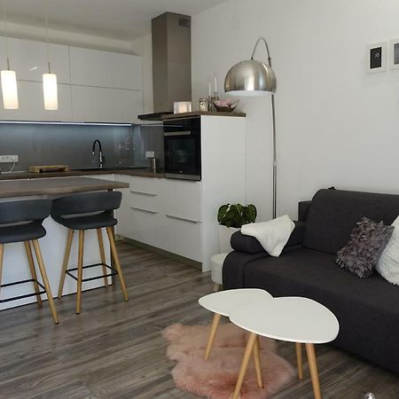 Apartman Maja Bol Bagian luar foto