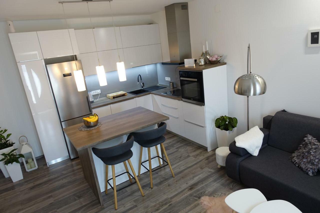 Apartman Maja Bol Bagian luar foto