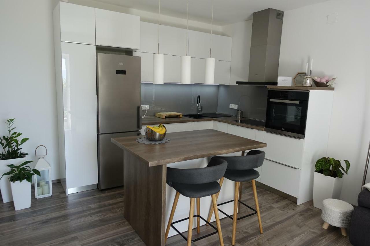 Apartman Maja Bol Bagian luar foto