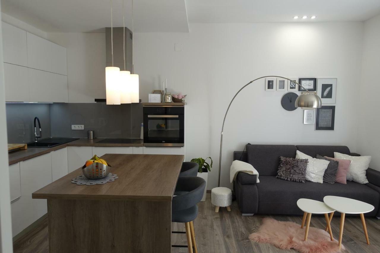 Apartman Maja Bol Bagian luar foto